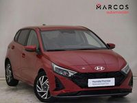 Usado Hyundai i20 101 CV (74 kW) 2025 Rojo Utilitario