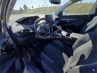 Usado Peugeot 5008 Active 130 CV (95 kW) 2020 Gris / plata SUV