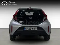 Usado Toyota Aygo X Play 72 CV (52 kW) 2023 Gris / plata SUV