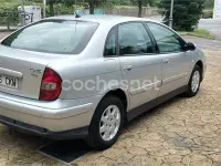 Usado Citroën C5 Exclusive 138 CV (101 kW) 2003 Gris / plata Berlina