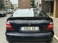 Usado Mercedes C220 150 CV (110 kW) 2007 Negro Berlina