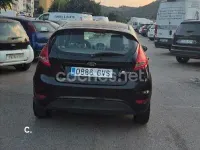 Usado Ford Fiesta Trend 82 CV (60 kW) 2010 Negro Berlina