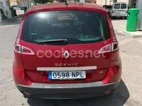 Usado Renault Scénic III Bose Edition 130 CV (95 kW) 2012 Rojo Monovolumen