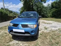 Usado Mitsubishi L200 Invite 136 CV (100 kW) 2006 Azul Pickup/Camioneta