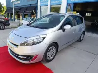 Usado Renault Grand Scénic III Privilege 131 CV (96 kW) 2012 Gris Monovolumen