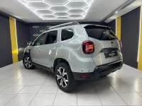 Usado Dacia Duster Comfort 100 CV (73 kW) 2022 Gris / plata SUV