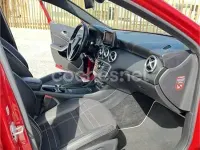 Usado Mercedes A180 Urban 109 CV (80 kW) 2014 Rojo Utilitario