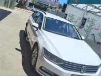 Usado VW Passat Advance 120 CV (88 kW) 2018 Blanco Familiar