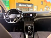 Usado VW T-Cross Advance 95 CV (69 kW) 2022 Gris / plata SUV