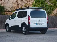 Usado Peugeot Rifter Active 102 CV (75 kW) 2021 Blanco Monovolumen