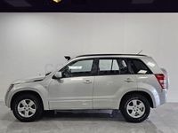 Usado Suzuki Grand Vitara 140 CV (102 kW) 2008 Gris / plata SUV