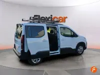 Usado Peugeot Rifter Allure 100 CV (73 kW) 2025 Blanco Monovolumen