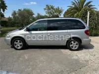 Usado Chrysler Voyager Executive 150 CV (110 kW) 2007 Gris / plata Monovolumen