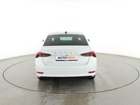 Usado Skoda Octavia Selection 150 CV (110 kW) 2024 Blanco Berlina