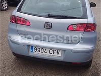 Usado Seat Ibiza Stella 64 CV (47 kW) 2003 Azul Berlina