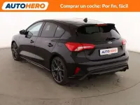 Usado Ford Focus ST 280 CV (205 kW) 2021 Negro Utilitario