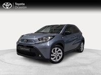 Usado Toyota Aygo X Play 72 CV (52 kW) 2024 Gris / plata SUV