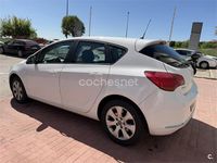 Usado Opel Astra Business 110 CV (80 kW) 2016 Blanco Berlina
