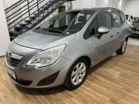 Usado Opel Meriva Cosmo 140 CV (102 kW) 2010 Gris / plata Monovolumen