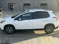 Usado Peugeot 2008 Style 100 CV (73 kW) 2017 Blanco SUV