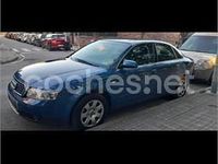 Usado Audi A4 130 CV (95 kW) 2003 Azul Berlina