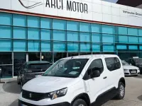 Usado Peugeot Rifter Active 100 CV (73 kW) 2021 Blanco Monovolumen