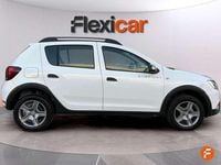 Usado Dacia Sandero Stepway 90 CV (66 kW) 2017 Blanco Berlina