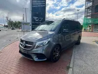 Usado Mercedes V300 Exclusive 239 CV (175 kW) 2015 Gris / plata Monovolumen