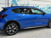 Usado Ford Focus Active X 125 CV (91 kW) 2022 Azul desert island (metalizado) Berlina