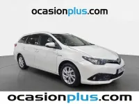 Usado Toyota Auris Touring Sports Active 136 CV (100 kW) 2016 Blanco Familiar