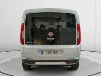 Usado Fiat Doblò Trekking 120 CV (88 kW) 2022 Gris Monovolumen