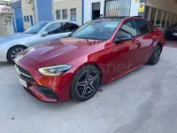 Usado Mercedes C200 163 CV (119 kW) 2023 Granate Berlina