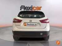 Usado Nissan Qashqai Acenta 110 CV (80 kW) 2017 Blanco SUV