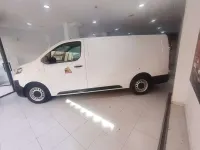 Usado Opel Vivaro 102 CV (75 kW) 2020 Blanco Monovolumen