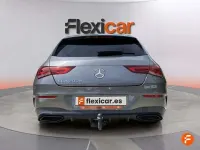 Usado Mercedes CLA200 Shooting Brake 150 CV (110 kW) 2021 Gris Familiar