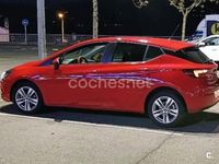 Usado Opel Astra Dynamic 110 CV (80 kW) 2018 Rojo Berlina