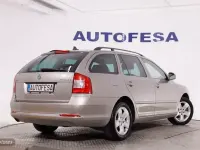 Usado Skoda Octavia 105 CV (77 kW) 2013 Plateado Familiar