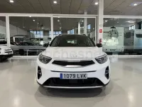 Usado Kia Stonic 120 CV (88 kW) 2021 Blanco SUV