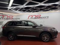 Usado Mitsubishi Outlander Motion 150 CV (110 kW) 2016 Gris / plata SUV