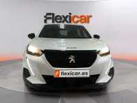 Usado Peugeot 2008 Active 100 CV (73 kW) 2023 Blanco SUV