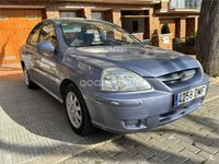 Usado Kia Rio 81 CV (59 kW) 2005 Gris / plata Berlina