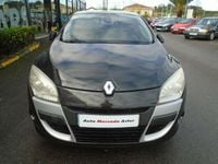 Usado Renault Mégane III Expression 111 CV (81 kW) 2009 Negro Coupe