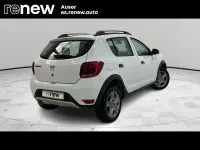 Usado Dacia Sandero Stepway 90 CV (66 kW) 2016 Blanco Berlina