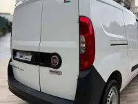 Usado Fiat Doblò 95 CV (69 kW) 2018 Blanco Monovolumen