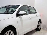 Usado Peugeot 308 Active 131 CV (96 kW) 2021 Blanco Utilitario