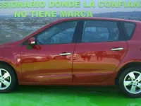 Usado Renault Scénic Dynamique 130 CV (95 kW) 2009 Rojo