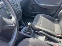 Usado Skoda Rapid Active 105 CV (77 kW) 2014 Gris / plata Utilitario