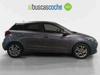 Usado Hyundai i20 110 CV (80 kW) 2019 Gris/plata Utilitario