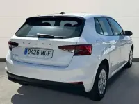Usado Skoda Fabia Active 80 CV (58 kW) 2023 Blanco Utilitario
