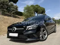 Usado Mercedes CLA200 Shooting Brake 136 CV (100 kW) 2018 Negro Familiar